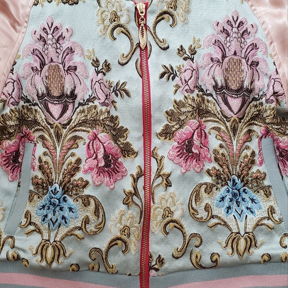 Embroidered Jacket - Picture 2 of 5